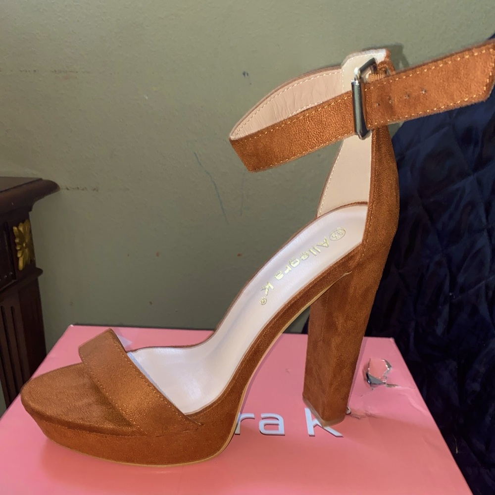 Allegra K High Heels Size 9.5